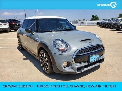 2017 MINI Hardtop for Sale in Co Bluffs, Iowa