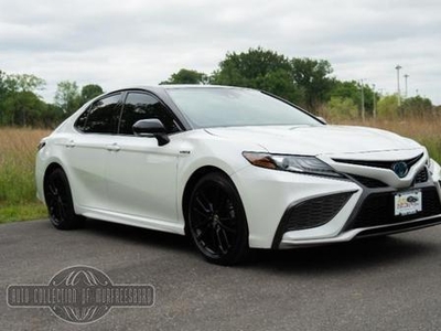 2021 Toyota Camry Hybrid for Sale in Co Bluffs, Iowa