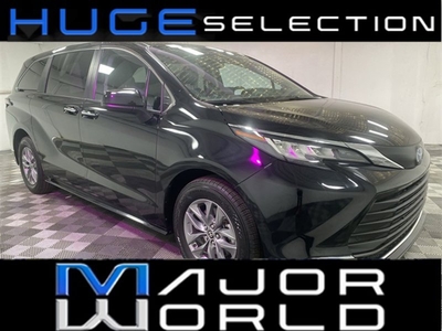 Used 2022 Toyota Sienna XLE