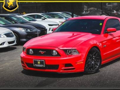 Ford Mustang 5.0L V-8 Gas