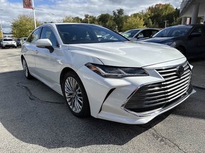 Used 2019 Toyota Avalon Limited FWD