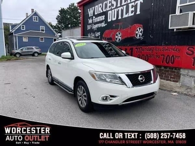 2013 Nissan Pathfinder for Sale in Chicago, Illinois