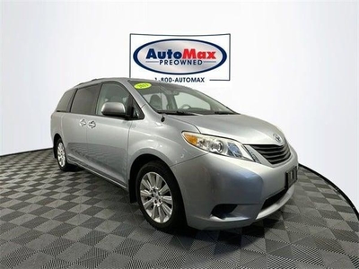 2013 Toyota Sienna for Sale in Chicago, Illinois