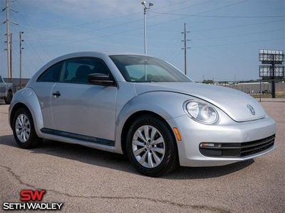2013 Volkswagen Beetle for Sale in Northwoods, Illinois