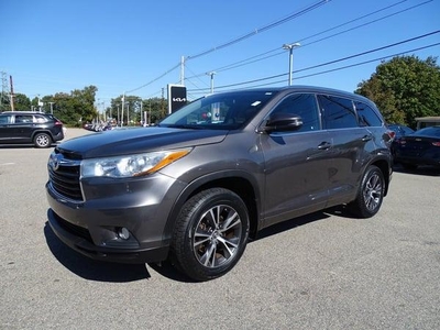 2016 Toyota Highlander for Sale in Downers Grove, Illinois