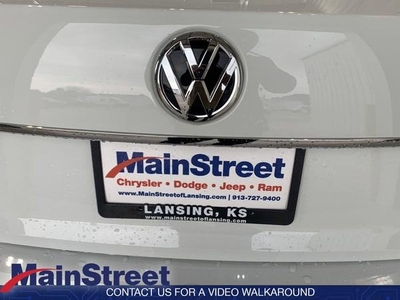 2017 Volkswagen Passat for Sale in Carmel, Indiana