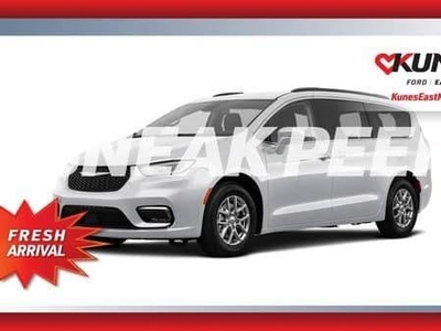 2021 Chrysler Pacifica for Sale in Denver, Colorado