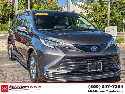 2022 Toyota Sienna for Sale in Chicago, Illinois