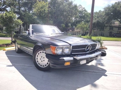 FOR SALE: 1988 Mercedes Benz 560 SL $20,495 USD