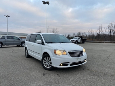 Used 2014 Chrysler Town & Country Touring FWD