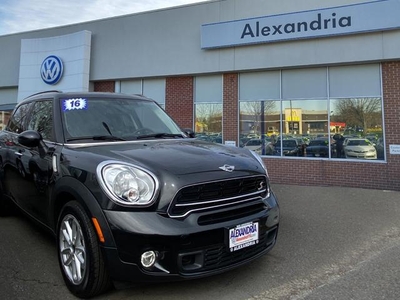 2016 MINI Countryman Base