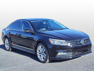 2017 Volkswagen Passat 1.8T SEL Premium