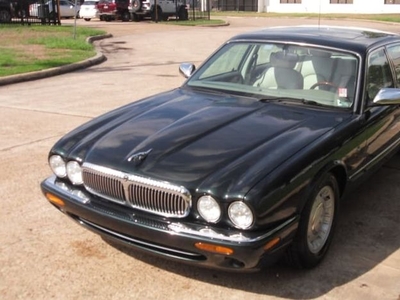 1998 Jaguar XJ8