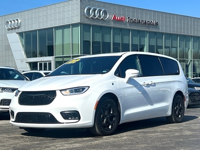 2022 Chrysler Pacifica Hybrid