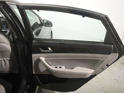 2017 Hyundai Sonata Limited / Nav/ Blind Spot Safe in Branford, CT