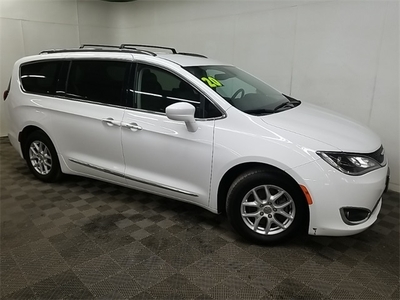 Certified Pre-Owned 2020 Chrysler