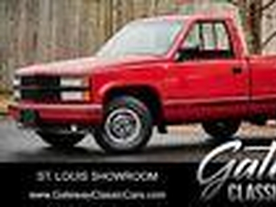1991 Chevrolet Silverado 1500 Pickup Truck Red 1991 Chevrolet Silverado 4.3L V6 for sale in Belleville, Illinois, Illinois