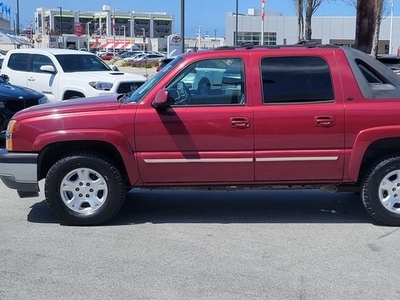 2005 Chevrolet Avalanche 1500 LS in Seaside, CA