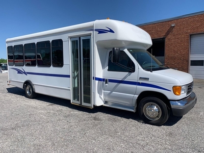 2006 Ford E450 Starcraft Conversion BUS For Sale