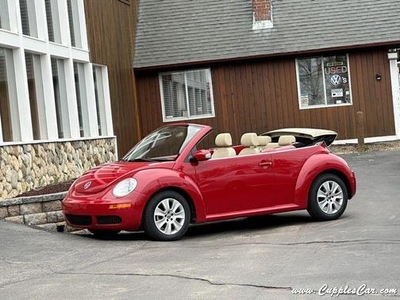 2010 Volkswagen New Beetle for Sale in Co Bluffs, Iowa