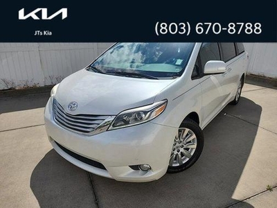 2015 Toyota Sienna for Sale in Northwoods, Illinois