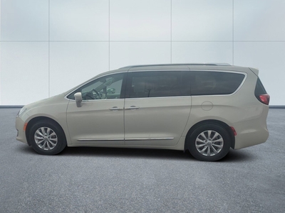 2019 Chrysler Pacifica Touring L in Lewistown, PA