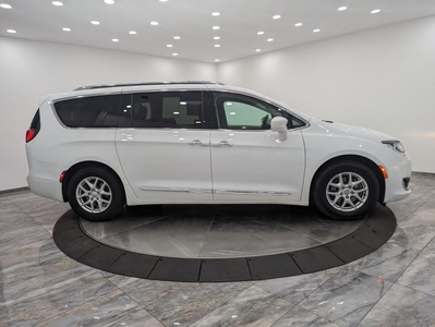 2020 Chrysler Pacifica Touring L in Maple Shade, NJ