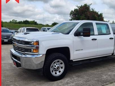 Chevrolet Silverado 3500HD 6.6L V-8 Diesel Turbocharged