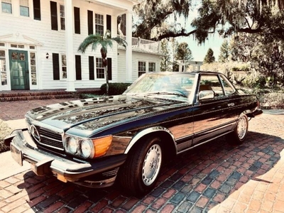 FOR SALE: 1987 Mercedes Benz 560 SL $14,495 USD