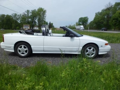 FOR SALE: 1995 Oldsmobile Cutlass $10,995 USD