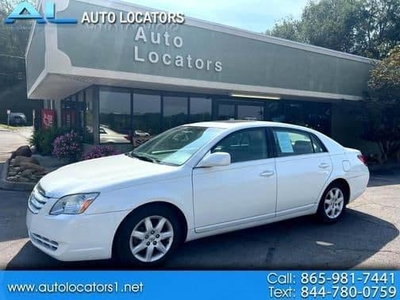 2005 Toyota Avalon for Sale in Northwoods, Illinois