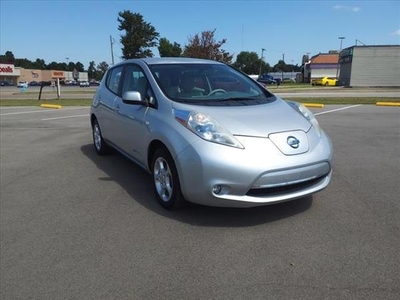 2011 Nissan LEAF for Sale in Northwoods, Illinois