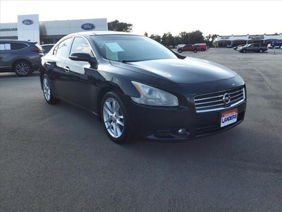 2011 Nissan Maxima for Sale in Northwoods, Illinois