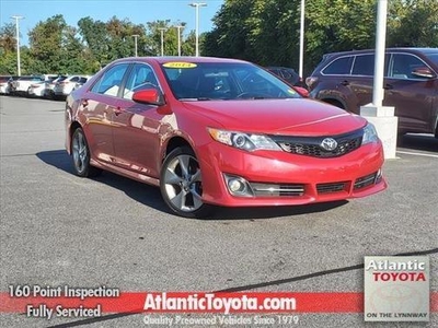 2014 Toyota Camry for Sale in Northwoods, Illinois