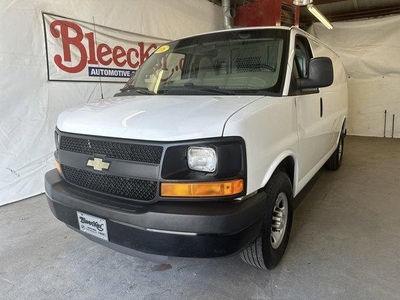 2016 Chevrolet Express 2500 for Sale in Northwoods, Illinois