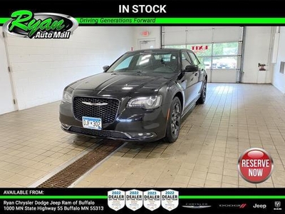 2019 Chrysler 300 for Sale in Northwoods, Illinois