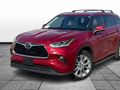 2020 Toyota Highlander for Sale in Secaucus, New Jersey