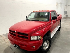 Used 2002 Dodge Ram 2500 Truck 4x4 Quad Cab for sale in CHANTILLY, VA 20152: Truck Details - 656863876 | Kelley Blue Book