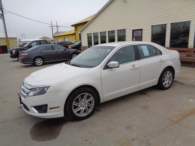 2011 Ford Fusion 4dr Sdn SEL FWD for sale in Marion, IA