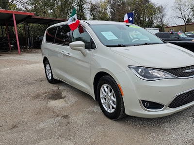 2020 Chrysler Pacifica Touring FWD for sale in Houston, TX