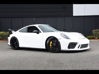 Certified 2018 Porsche 911 GT3 for sale in FREEPORT, NY 11520: Coupe Details - 652205830 | Kelley Blue Book