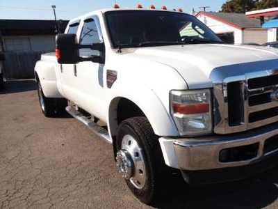 Ford Super Duty F-450 6.4L V-8 Diesel Turbocharged