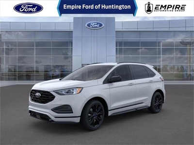 New 2022 Ford Edge SE w/ Black Appearance Package