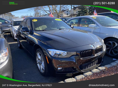 Used 2015 BMW 328i xDrive Sedan for sale in BERGENFIELD, NJ 07621: Sedan Details - 665378402 | Kelley Blue Book
