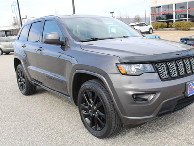 2018 Jeep Grand Cherokee 4WD Altitude in Saint Peters, MO
