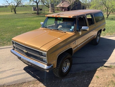 FOR SALE: 1984 Chevrolet Suburban C10 4dr SUV $29,500 USD