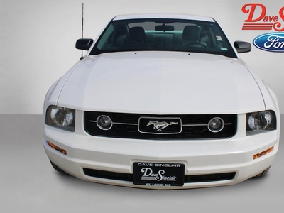 2006 Ford Mustang V6 Standard in Saint Louis, MO