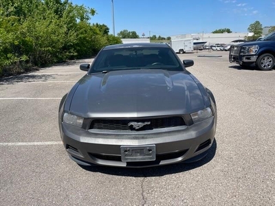 2011 Ford Mustang V6 2DR Fastback