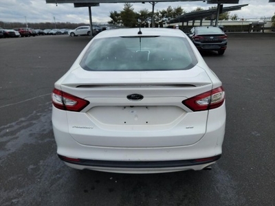 2015 Ford Fusion 4dr Sdn SE FWD in Temple Hills, MD