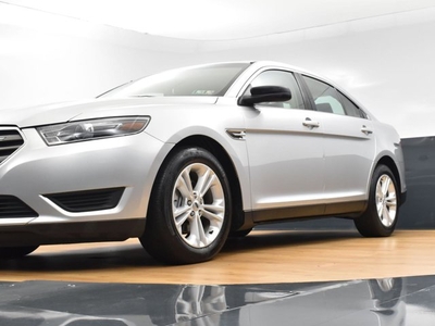 2016 Ford Taurus SE in Norristown, PA